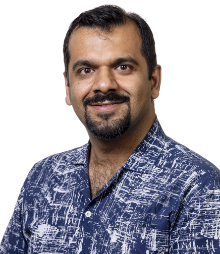 Headshot of Masood Sepehrimanesh on a white background