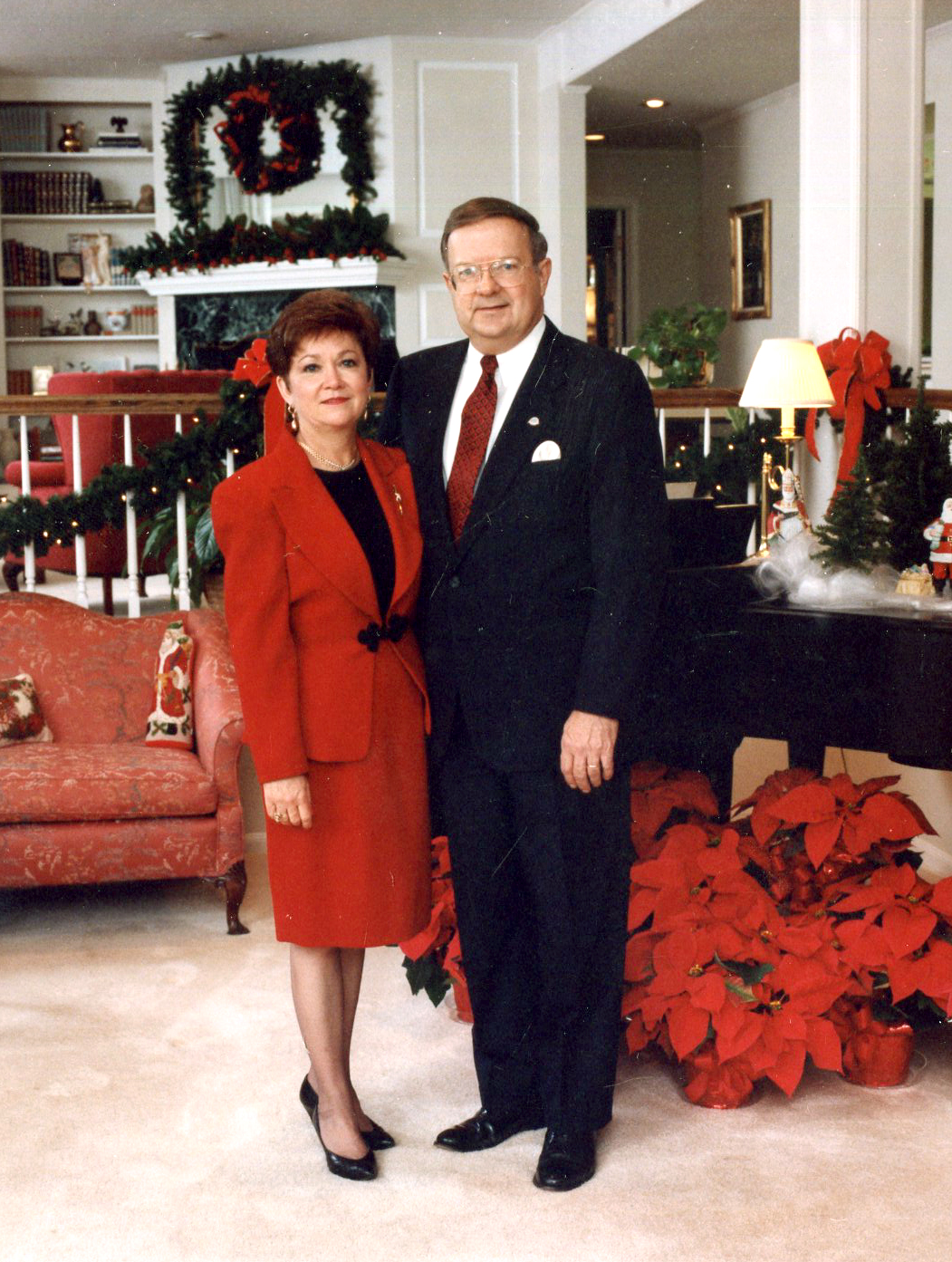 Mrs. Linda Reneau and Dr. Dan Renau at Christmastime