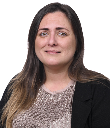Headshot of Amanda Gill on a white background